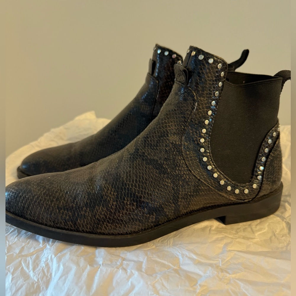 Studded brown snake Chelsea Boots